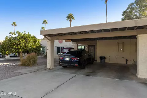 633 S 77th St, Mesa, AZ 85208