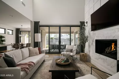 4007 E Campus Dr, Phoenix, AZ 85018 photo 5