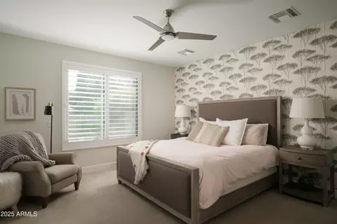4007 E Campus Dr, Phoenix, AZ 85018 photo 13