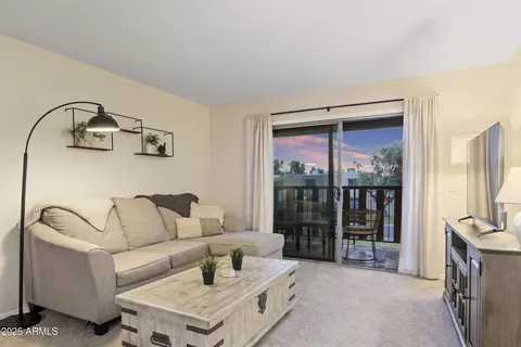 4354 N 82nd St #283, Scottsdale, AZ 85251