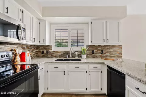 861 W Shellfish Dr, Gilbert, AZ 85233 photo 8