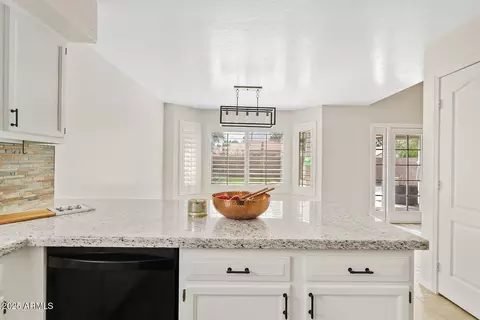 861 W Shellfish Dr, Gilbert, AZ 85233 photo 6