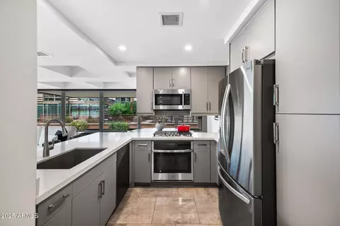 7141 E Rancho Vista Dr #6007, Scottsdale, AZ 85251
