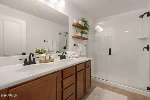 Bath - 2215 Everglade Ln, Gilbert, AZ 85298 photo 4 of 4
