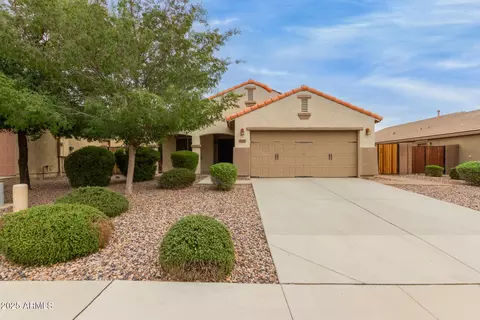 Exterior - 2215 Everglade Ln, Gilbert, AZ 85298 photo 3 of 10