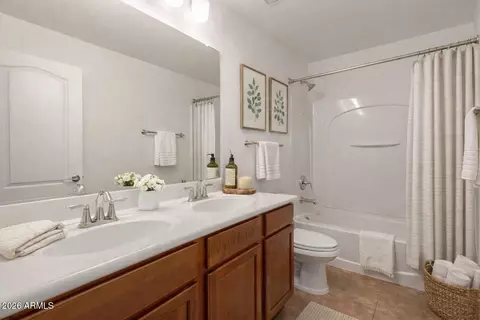 Bath - 2215 Everglade Ln, Gilbert, AZ 85298 photo 3 of 4
