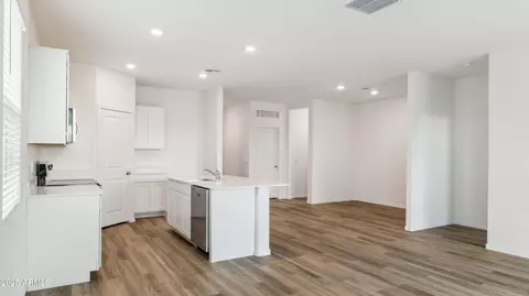 Entry Way - 18425 W Hackamore Dr, Wittmann, AZ 85361 photo 5 of 7