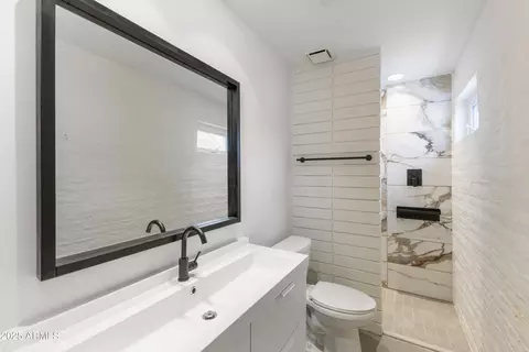 Bath - 7420 E Mallory St, Mesa, AZ 85207 photo 3 of 5