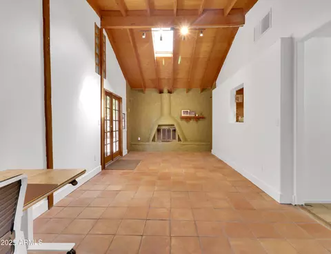 Living - 1022 E Keim Dr, Phoenix, AZ 85014 photo 1 of 5
