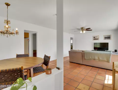 Dining - 1022 E Keim Dr, Phoenix, AZ 85014 photo 1 of 2
