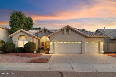 729 W Sandra Ter, Phoenix, AZ 85023