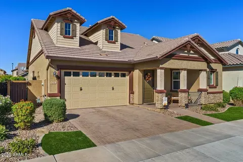 Exterior - 4296 E Skousen St, Gilbert, AZ 85295 photo 7 of 13