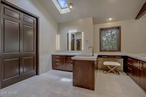 Bath - 2710 E Coyote Mint Cir, Payson, AZ 85541 photo 3 of 10
