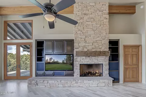 Living - 2710 E Coyote Mint Cir, Payson, AZ 85541 photo 6 of 13