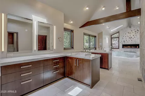 Bath - 2710 E Coyote Mint Cir, Payson, AZ 85541 photo 2 of 10