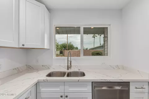 2838 E Sylvia St, Phoenix, AZ 85032 photo 16