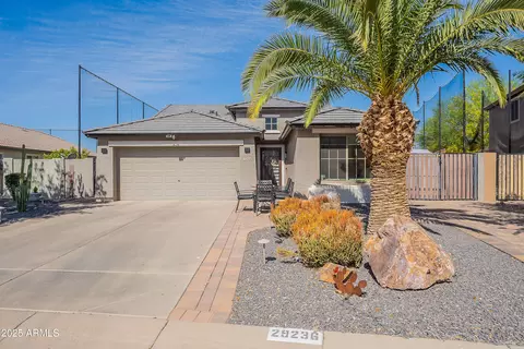 29236 N Red Finch Dr, San Tan Valley, AZ 85143