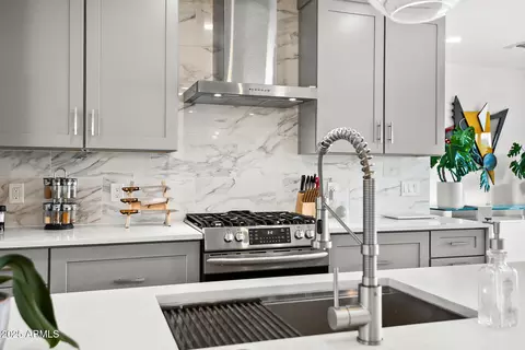 Kitchen - 4526 E Heatherbrae Dr, Phoenix, AZ 85018 photo 3 of 6