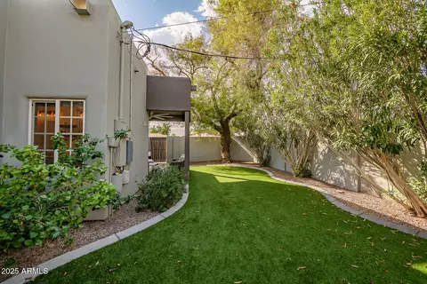 Exterior - 4526 E Heatherbrae Dr, Phoenix, AZ 85018 photo 6 of 6