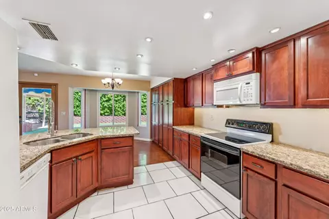 5032 E Dallas St, Mesa, AZ 85205 photo 13
