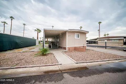 5950 W Missouri Ave #37, Glendale, AZ 85301