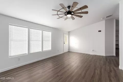 1943 N Main Dr, Apache Junction, AZ 85120 photo 4