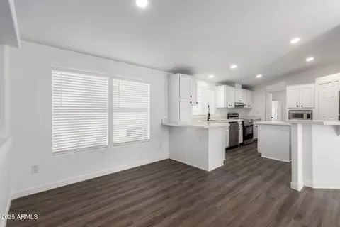 1943 N Main Dr, Apache Junction, AZ 85120 photo 6