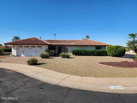 10125 W Willowcreek Cir, Sun City, AZ 85373