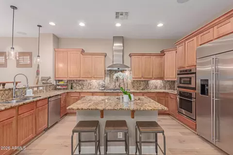 Kitchen - 3981 E Navigator Ln, Phoenix, AZ 85050 photo 5 of 5