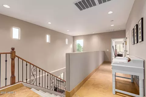 Entry Way - 3981 E Navigator Ln, Phoenix, AZ 85050 photo 3 of 4