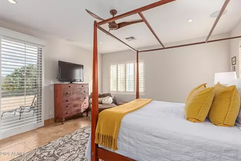 Bedroom - 3981 E Navigator Ln, Phoenix, AZ 85050 photo 2 of 11