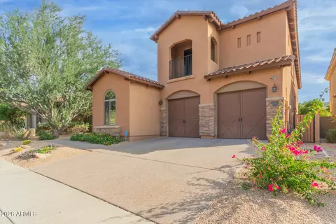 Exterior - 3981 E Navigator Ln, Phoenix, AZ 85050 photo 3 of 13