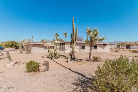 8208 E Shea Blvd, Scottsdale, AZ 85260