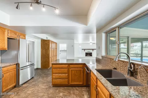 Kitchen - 6504 S Cole Dr, Tempe, AZ 85283 photo 3 of 5