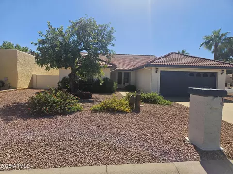 9535 E Pinto Pl, Sun Lakes, AZ 85248