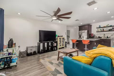 2340 W Bloch Rd, Phoenix, AZ 85041 photo 9