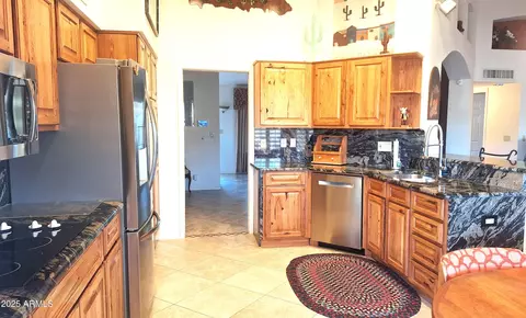 Kitchen - 8041 E Meseto Ave, Mesa, AZ 85209 photo 3 of 3