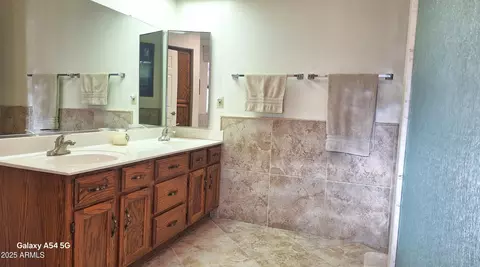 Bath - 8041 E Meseto Ave, Mesa, AZ 85209 photo 1 of 3