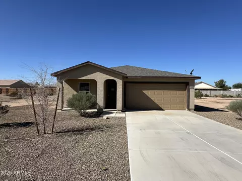 14058 S Avalon Rd, Arizona City, AZ 85123