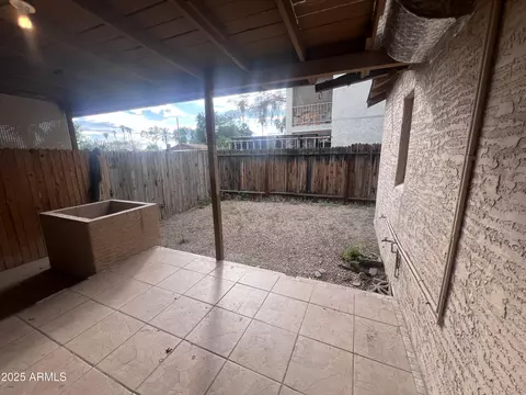 Exterior - 526 S Mesa Dr, Mesa, AZ 85210 photo 5 of 17