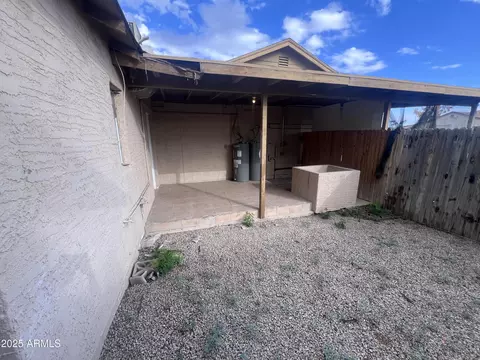 Exterior - 526 S Mesa Dr, Mesa, AZ 85210 photo 12 of 17