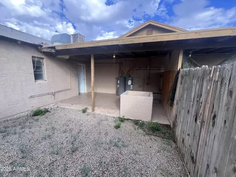 Exterior - 526 S Mesa Dr, Mesa, AZ 85210 photo 9 of 17
