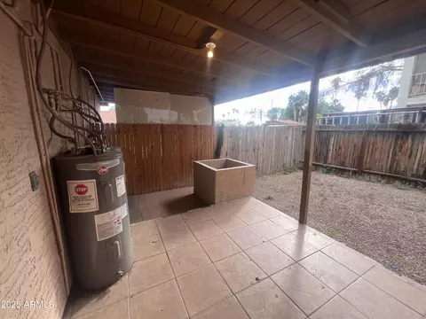Exterior - 526 S Mesa Dr, Mesa, AZ 85210 photo 6 of 17