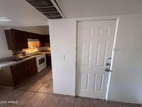 Entry Way - 526 S Mesa Dr, Mesa, AZ 85210 photo 1 of 4