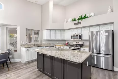 7821 W Wescott Dr, Glendale, AZ 85308