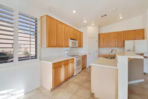 4527 E Sycamore Ct, Gilbert, AZ 85298 photo 12