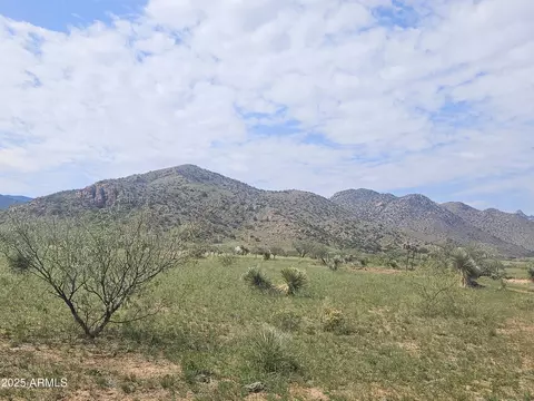 tbd W Windsor St Lot 7 Blk 319 -- #7, Pearce, AZ 85625
