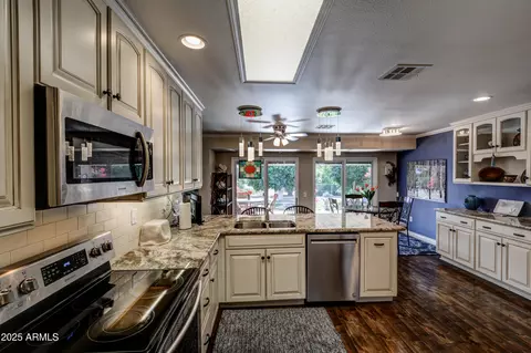 20037 N Welk Dr, Sun City, AZ 85373