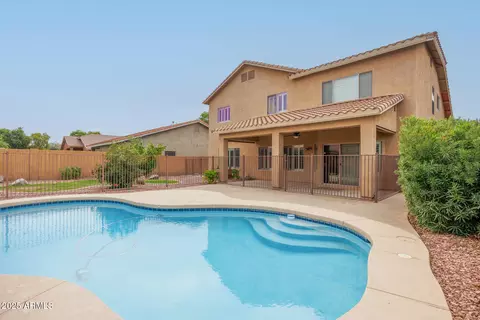 940 E Chelsea Dr, San Tan Valley, AZ 85140
