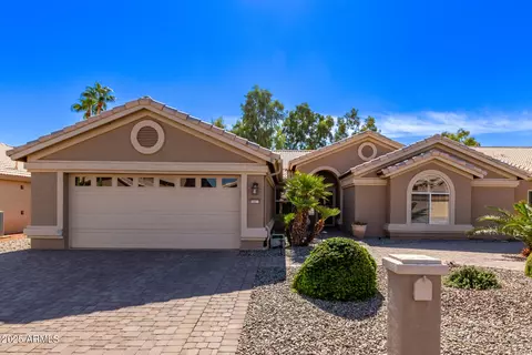 15671 W Piccadilly Rd, Goodyear, AZ 85395